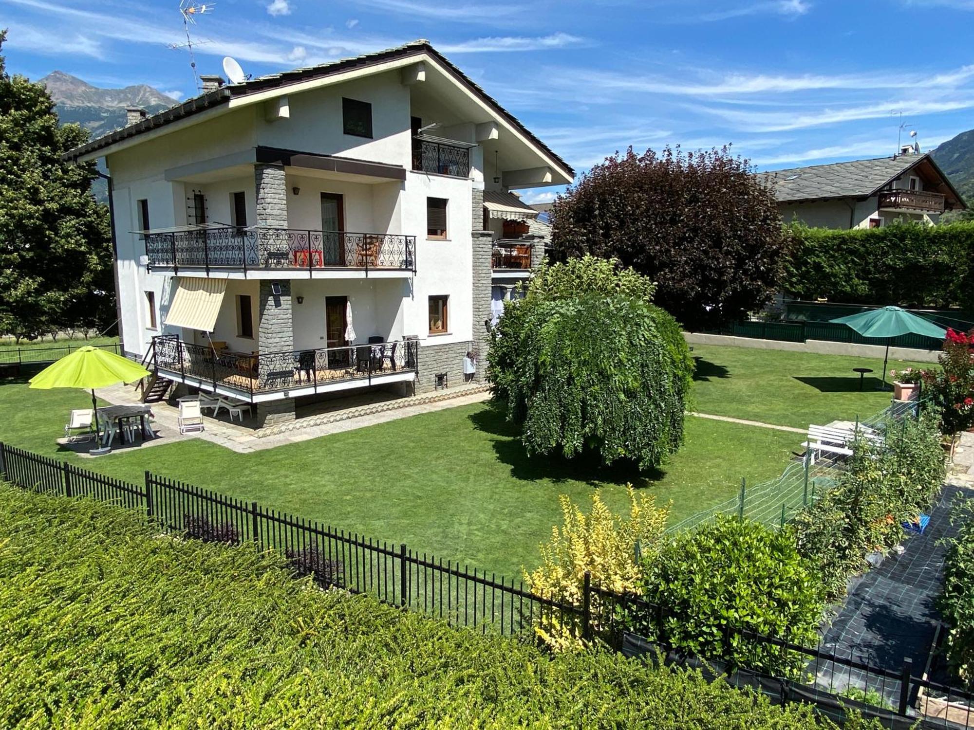 Il Tiglio Gressan Aosta Exterior foto